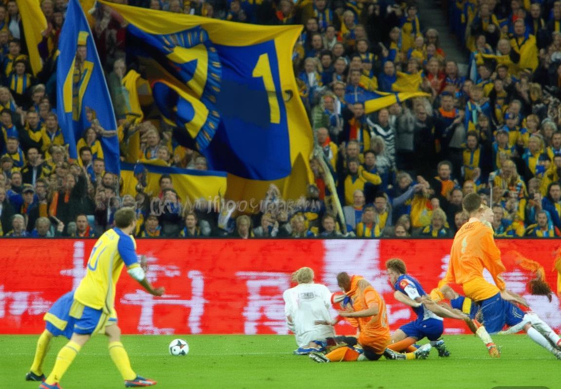 2012欧预选：瑞典荷兰巅峰对决，战术心理解析